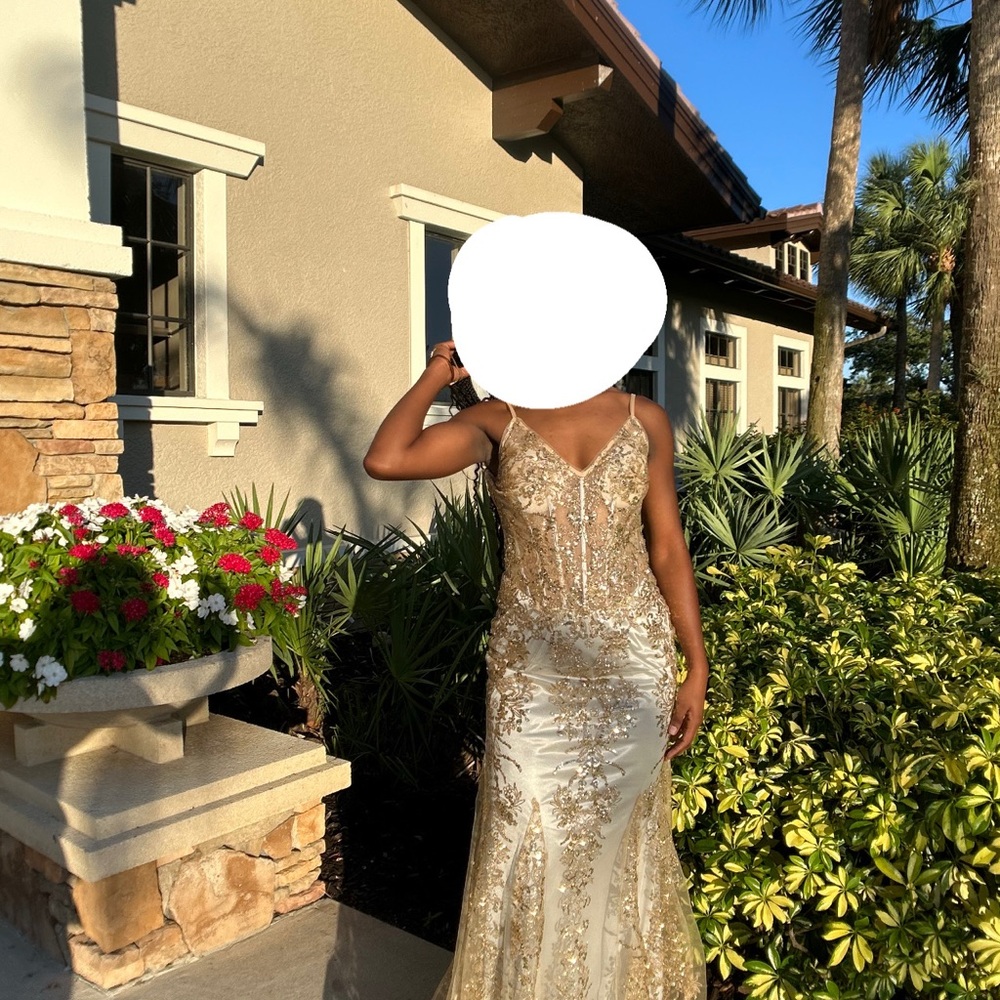 Sherri hill